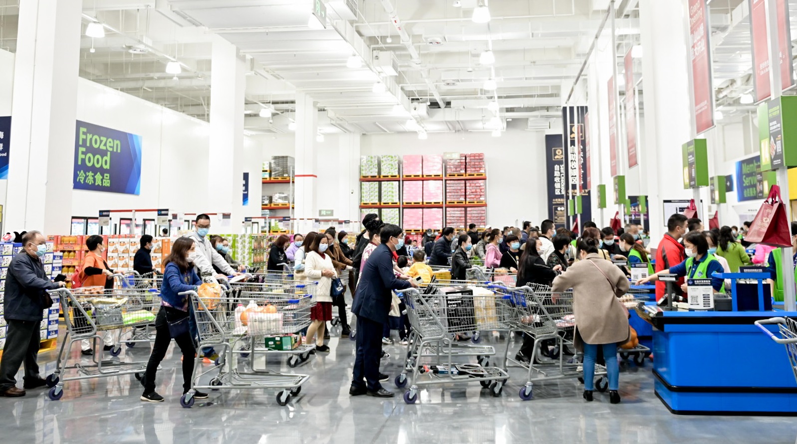 山姆提前迎来春节销售高峰，全国31家门店近日客流明显上升、电商订单量激增.jpg